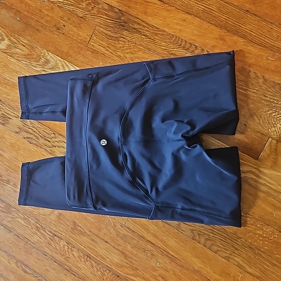 Lululemon Power Thru Leggings - Picture 2 of 2